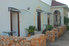  Agriturismo Tenuta Perruzzi  Леверано